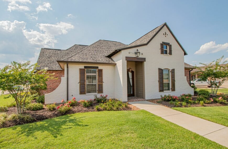 brown and white concrete house